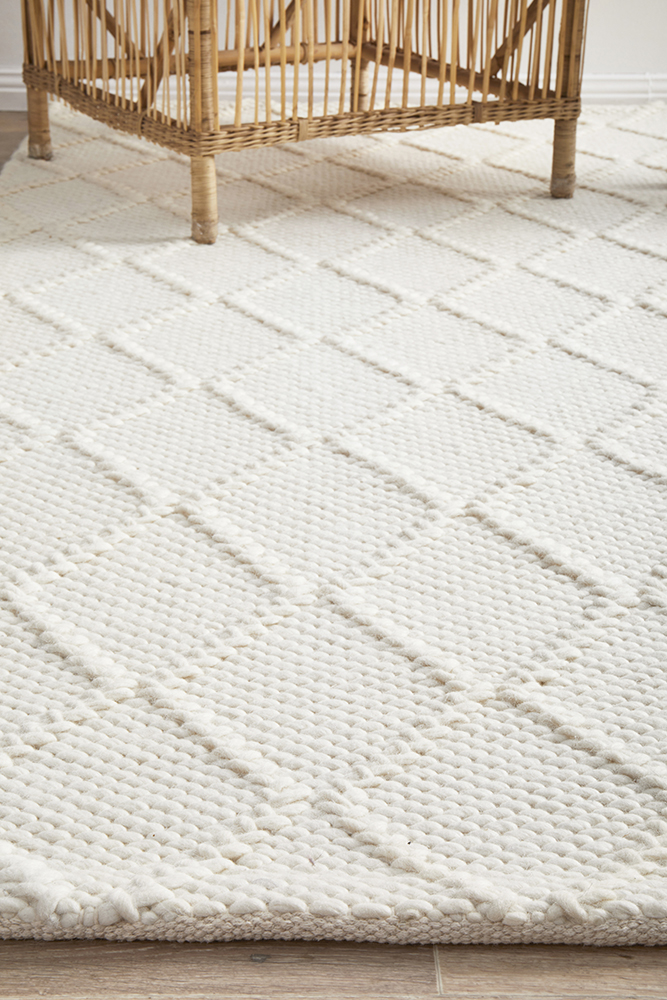 hux-white-beige-wool-diamond-rug-unitex-urban-rugs