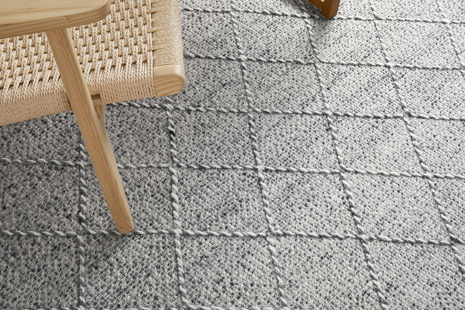 MSN-noah-white-black-diamond-wool-texture-modern-rug-urban